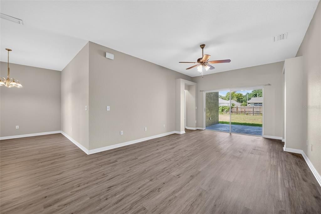 En Venta: $545,000 (3 camas, 2 baños, 1774 Pies cuadrados)