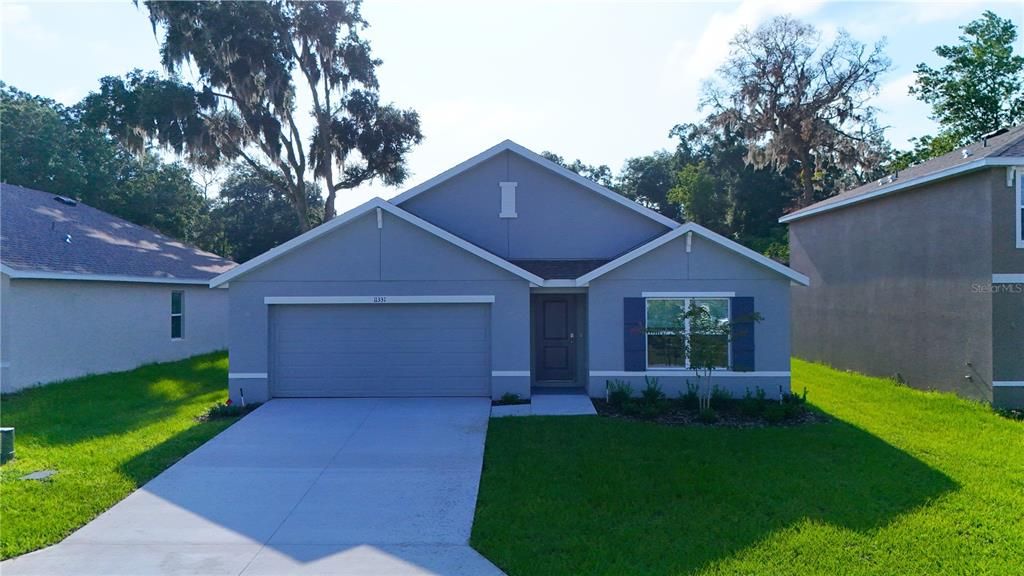 For Rent: $2,350 (4 beds, 2 baths, 1828 Square Feet)