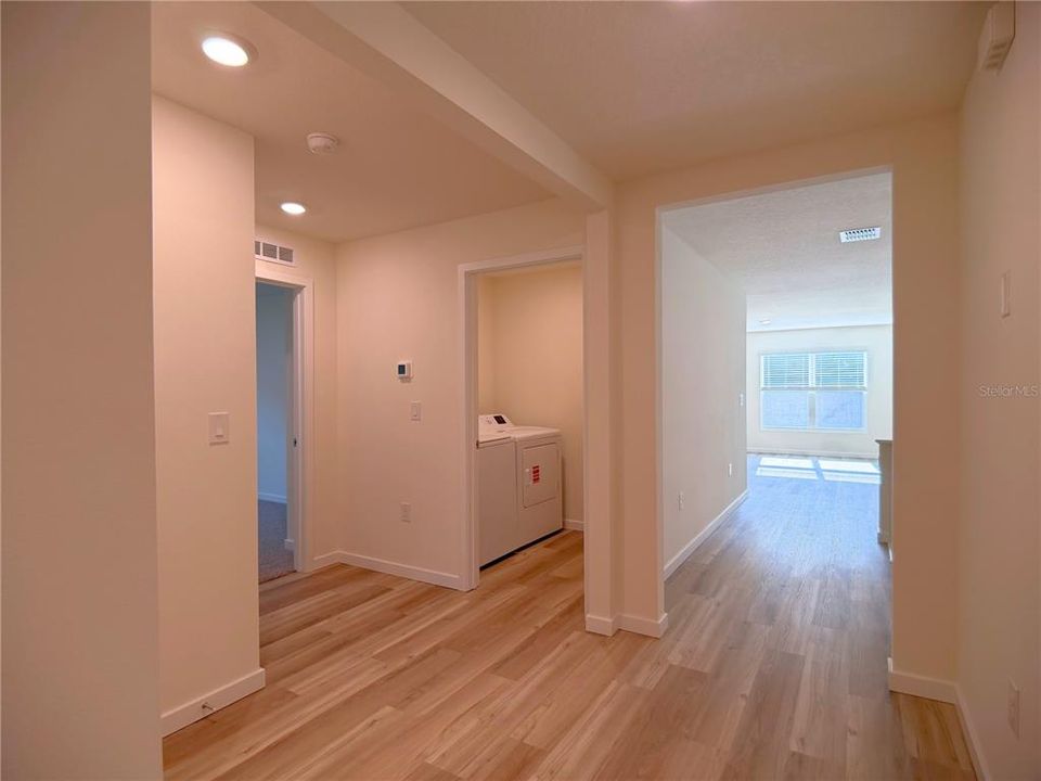 For Rent: $2,350 (4 beds, 2 baths, 1828 Square Feet)