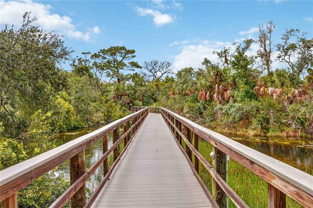 For Sale: $274,900 (2 beds, 2 baths, 1496 Square Feet)