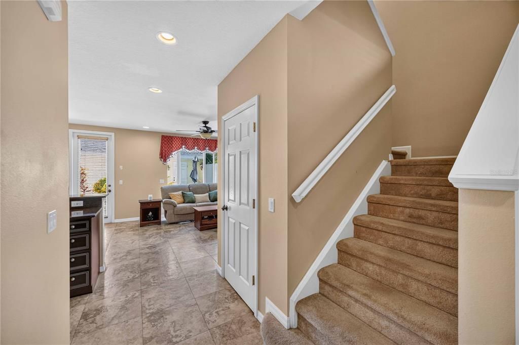 For Sale: $274,900 (2 beds, 2 baths, 1496 Square Feet)