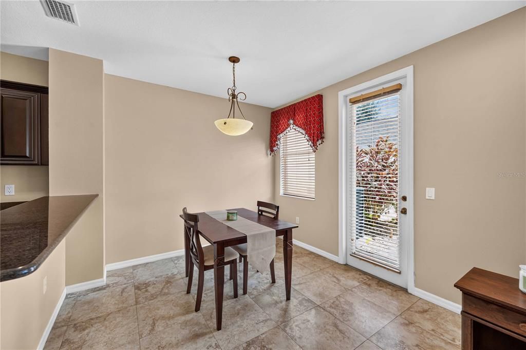 For Sale: $274,900 (2 beds, 2 baths, 1496 Square Feet)