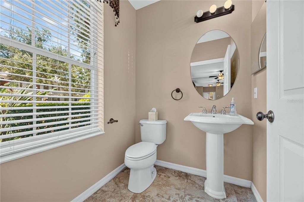 For Sale: $274,900 (2 beds, 2 baths, 1496 Square Feet)