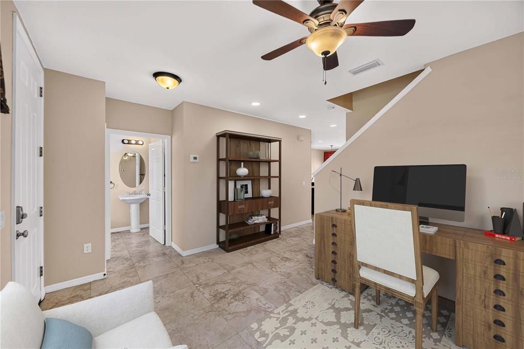 For Sale: $274,900 (2 beds, 2 baths, 1496 Square Feet)