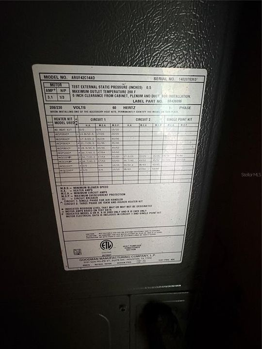 На продажу: $249,249 (3 спален, 2 ванн, 2020 Квадратных фут)