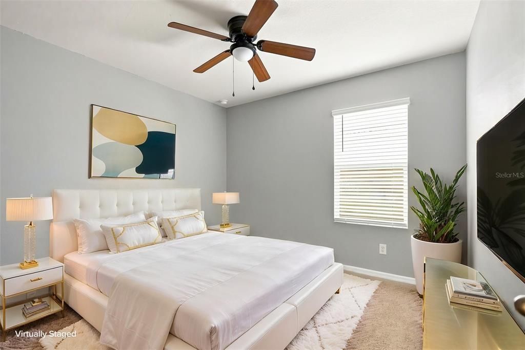 Activo con contrato: $395,000 (5 camas, 3 baños, 2463 Pies cuadrados)