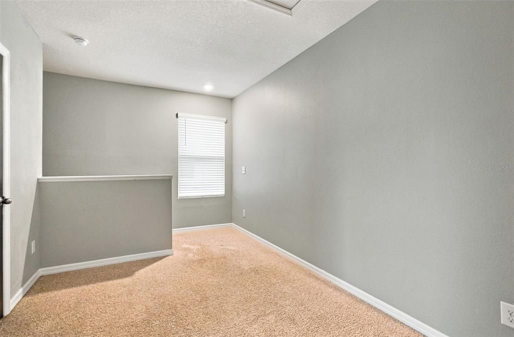 Activo con contrato: $395,000 (5 camas, 3 baños, 2463 Pies cuadrados)