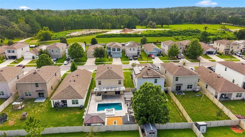 Activo con contrato: $395,000 (5 camas, 3 baños, 2463 Pies cuadrados)