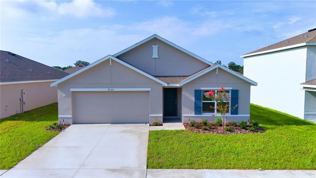 For Rent: $2,300 (4 beds, 2 baths, 1828 Square Feet)