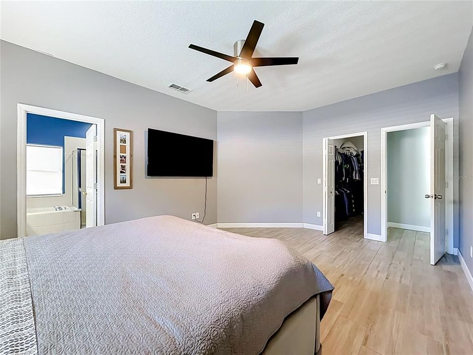 For Sale: $540,000 (4 beds, 2 baths, 2000 Square Feet)