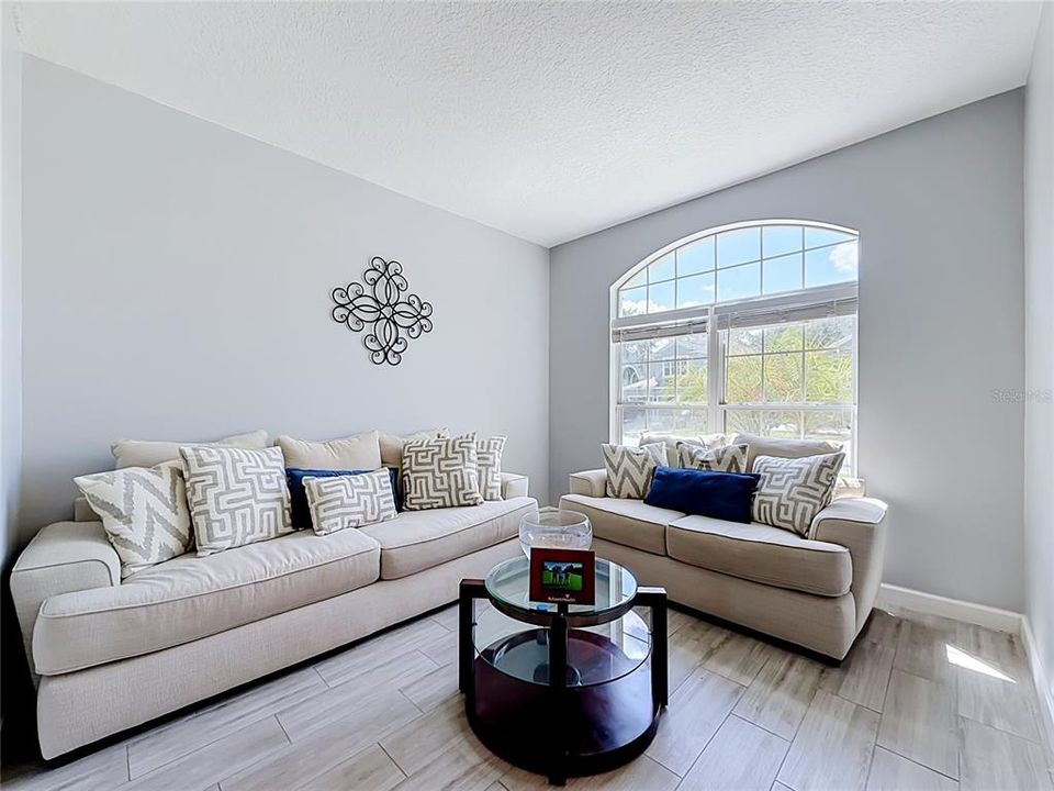 For Sale: $540,000 (4 beds, 2 baths, 2000 Square Feet)
