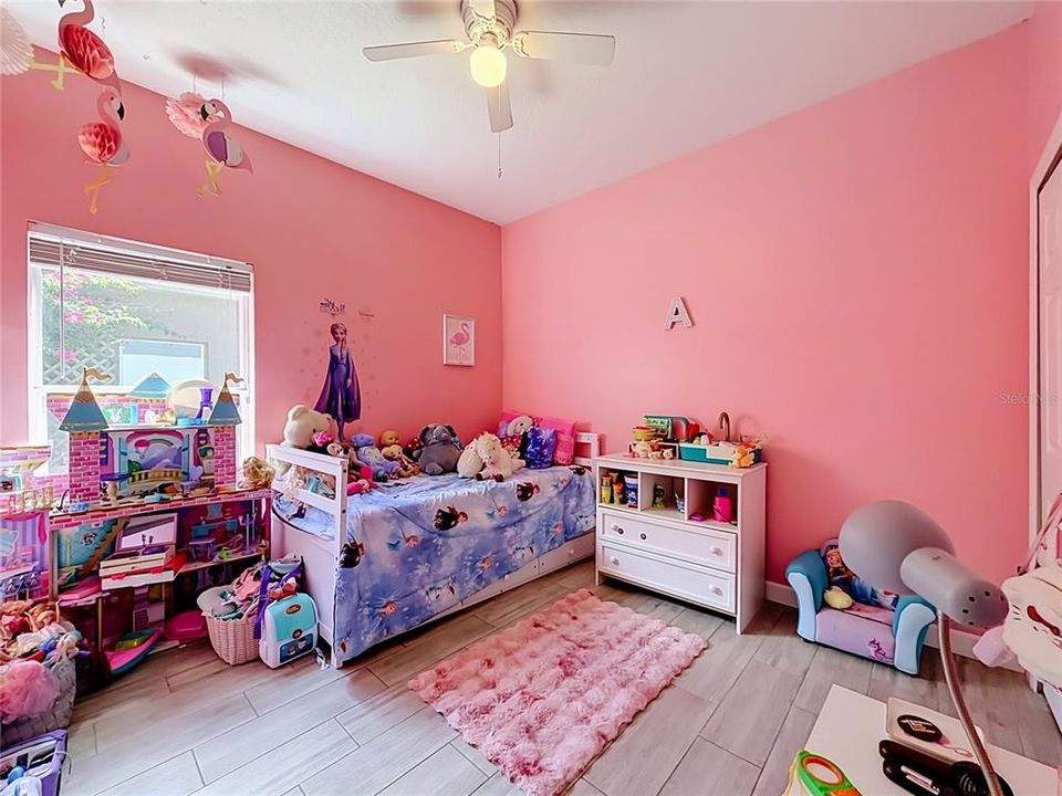 For Sale: $540,000 (4 beds, 2 baths, 2000 Square Feet)
