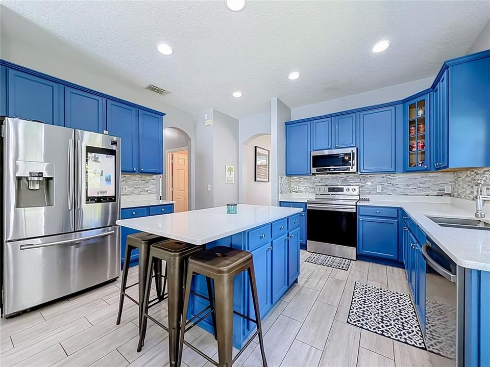 For Sale: $540,000 (4 beds, 2 baths, 2000 Square Feet)