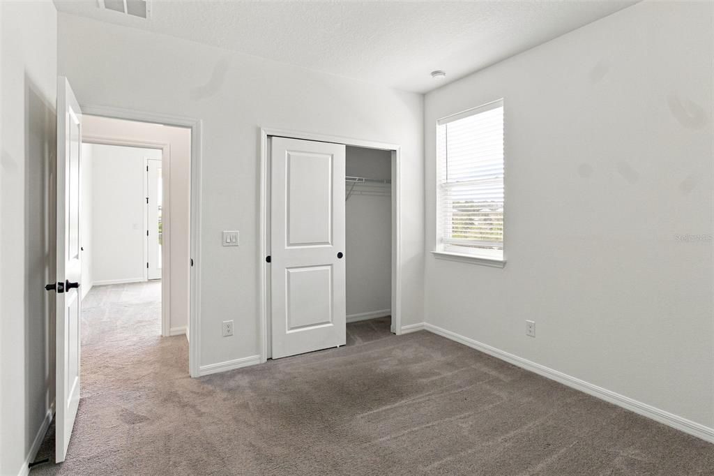 For Sale: $480,000 (4 beds, 3 baths, 2500 Square Feet)