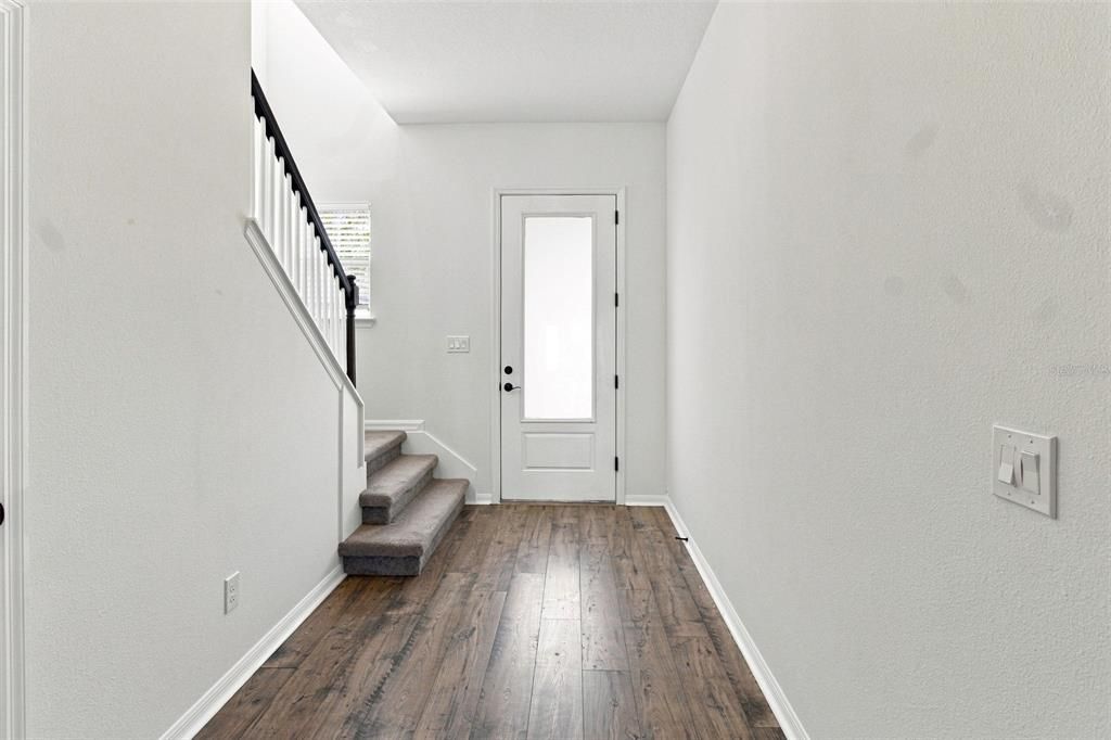 For Sale: $480,000 (4 beds, 3 baths, 2500 Square Feet)