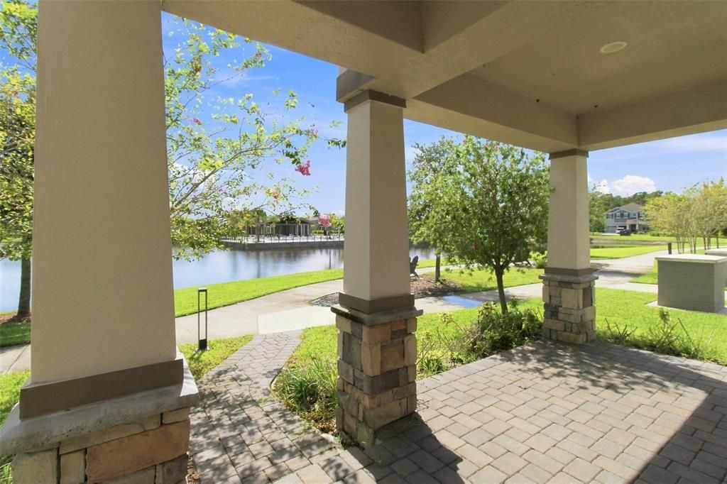 For Sale: $480,000 (4 beds, 3 baths, 2500 Square Feet)