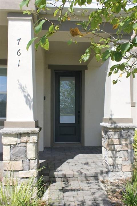 For Sale: $480,000 (4 beds, 3 baths, 2500 Square Feet)