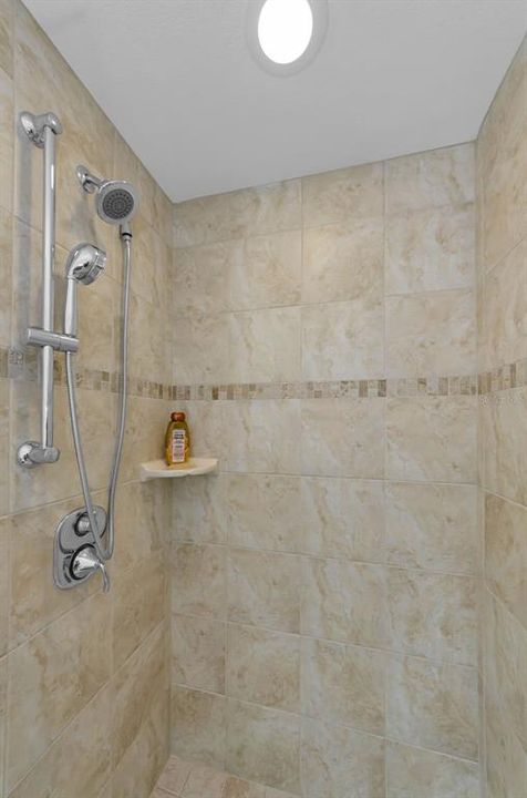 En Venta: $610,000 (2 camas, 2 baños, 1458 Pies cuadrados)