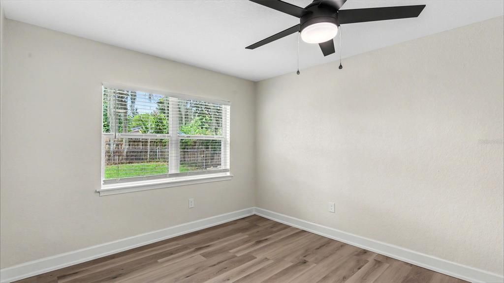 En Venta: $289,900 (3 camas, 2 baños, 1659 Pies cuadrados)