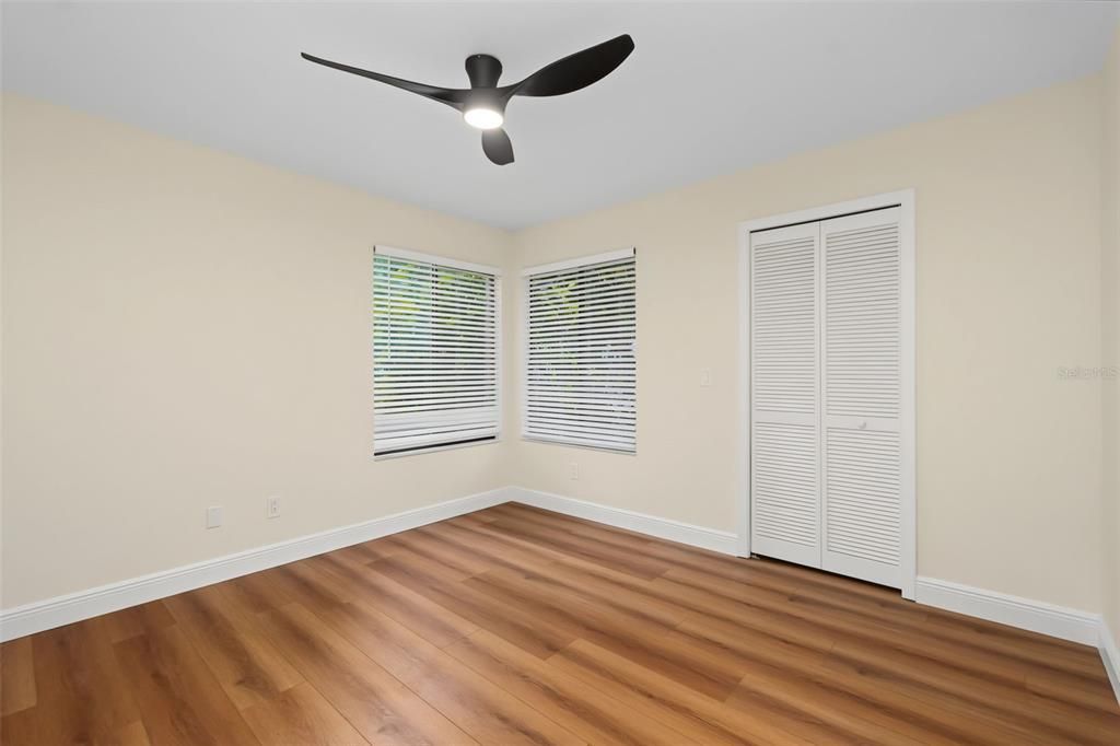 En Venta: $489,000 (3 camas, 2 baños, 1364 Pies cuadrados)