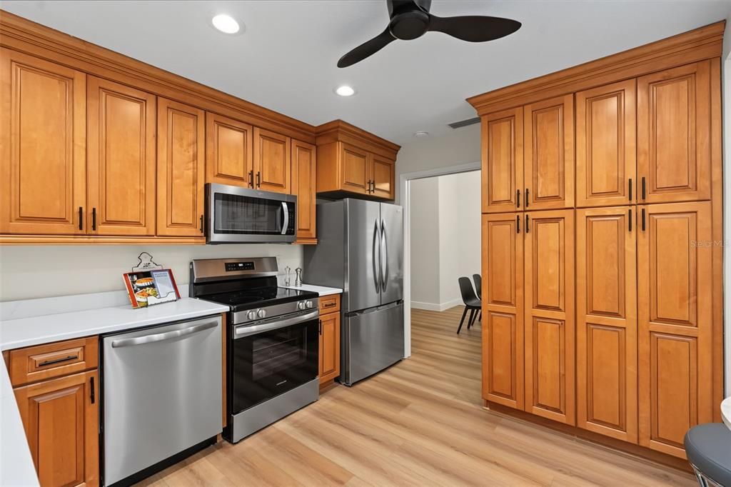 En Venta: $489,000 (3 camas, 2 baños, 1364 Pies cuadrados)