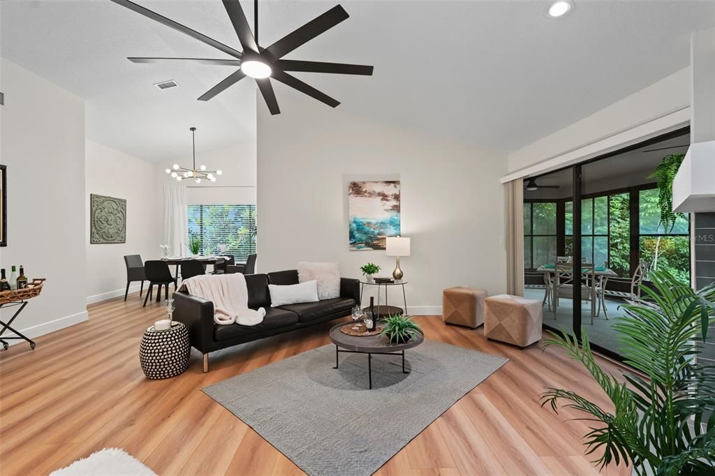 En Venta: $489,000 (3 camas, 2 baños, 1364 Pies cuadrados)