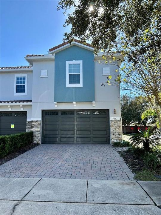 For Rent: $2,550 (3 beds, 2 baths, 1753 Square Feet)