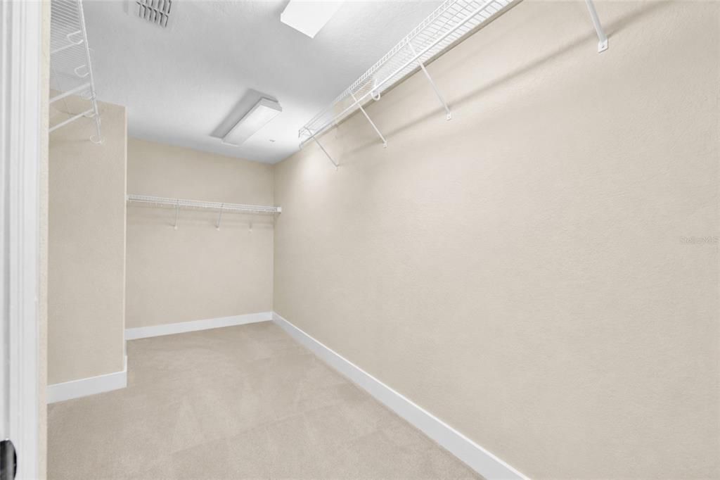 For Sale: $334,900 (3 beds, 2 baths, 2010 Square Feet)