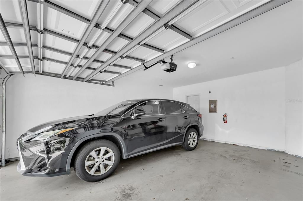 For Sale: $334,900 (3 beds, 2 baths, 2010 Square Feet)