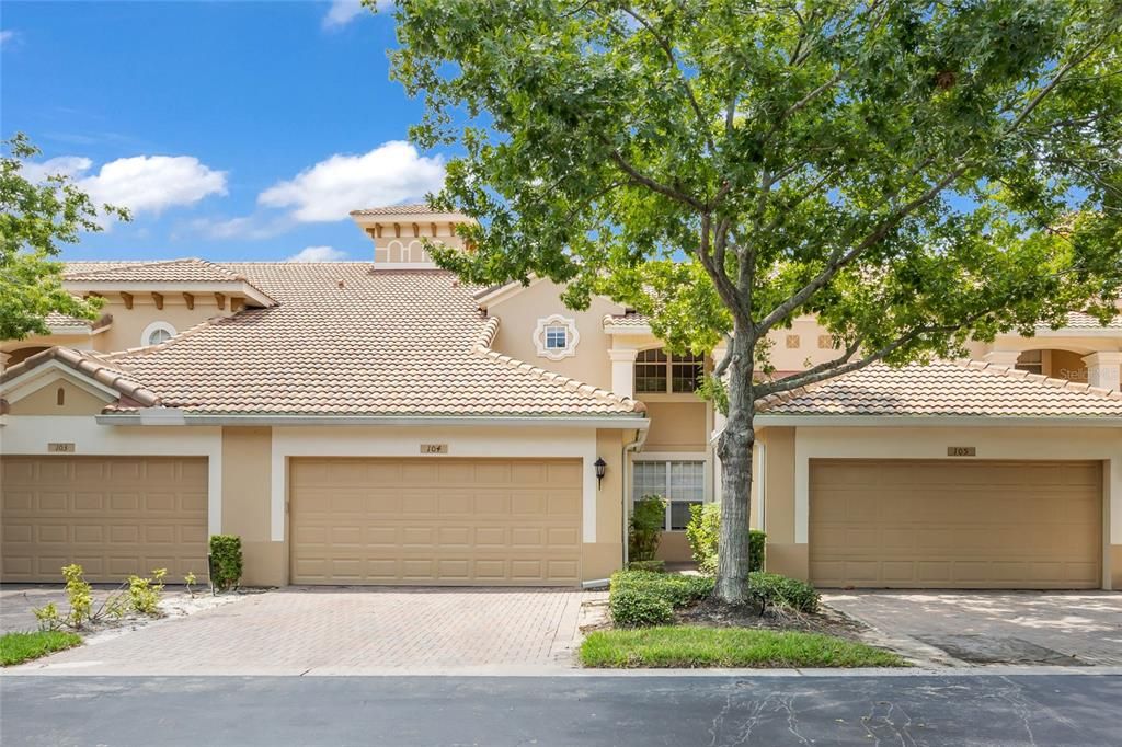 For Sale: $334,900 (3 beds, 2 baths, 2010 Square Feet)