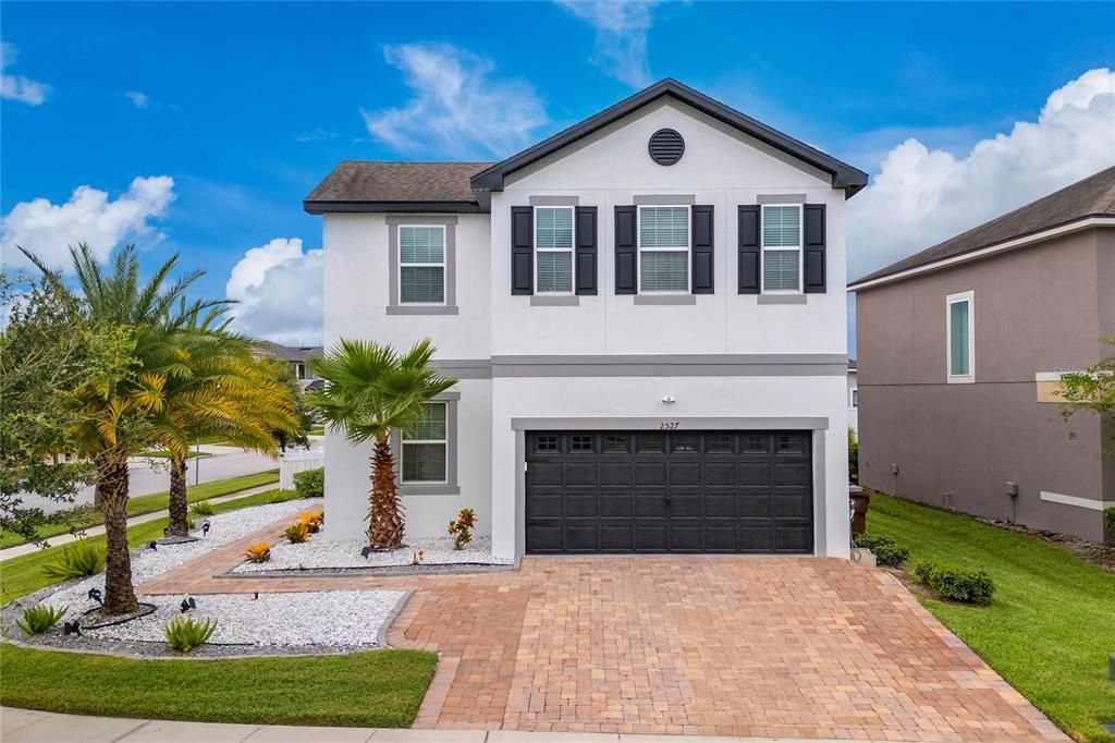 For Sale: $525,000 (4 beds, 2 baths, 2138 Square Feet)
