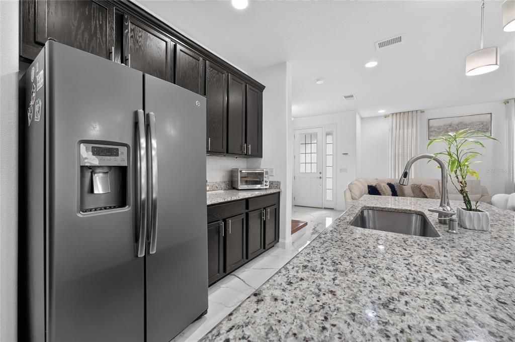 For Sale: $525,000 (4 beds, 2 baths, 2138 Square Feet)