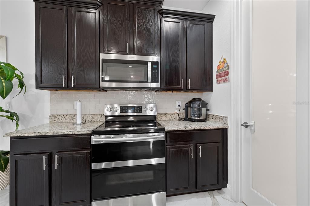 For Sale: $525,000 (4 beds, 2 baths, 2138 Square Feet)