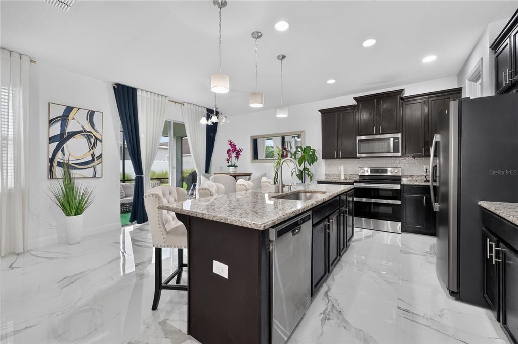 For Sale: $525,000 (4 beds, 2 baths, 2138 Square Feet)
