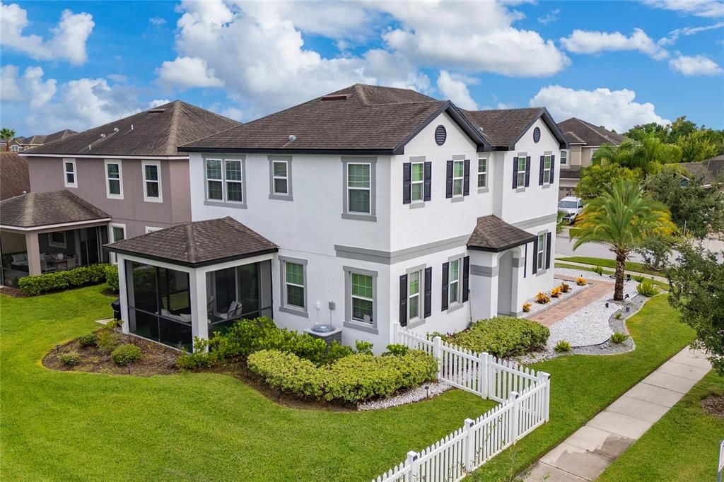 For Sale: $525,000 (4 beds, 2 baths, 2138 Square Feet)