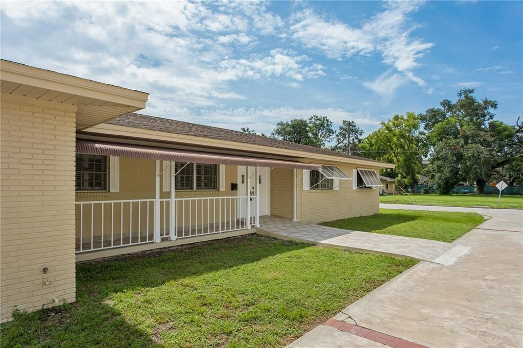 For Rent: $5,000 (5 beds, 3 baths, 2746 Square Feet)
