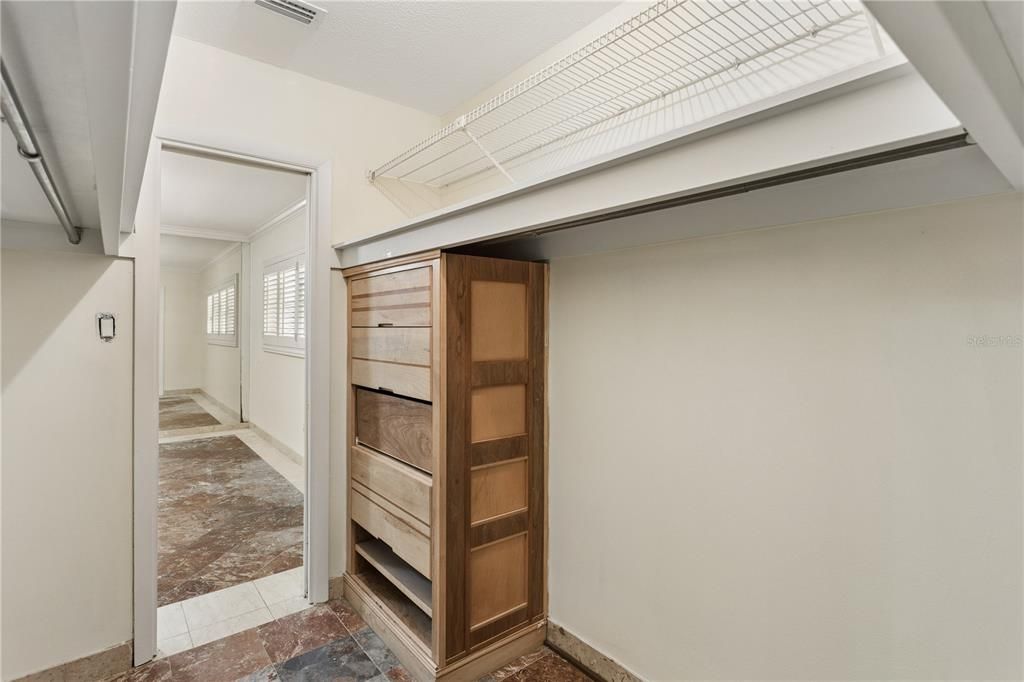For Rent: $5,000 (5 beds, 3 baths, 2746 Square Feet)