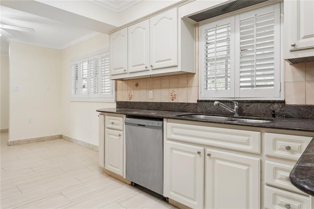 For Rent: $5,000 (5 beds, 3 baths, 2746 Square Feet)
