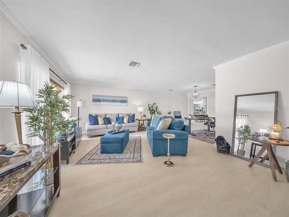 For Sale: $1,050,000 (4 beds, 3 baths, 2934 Square Feet)