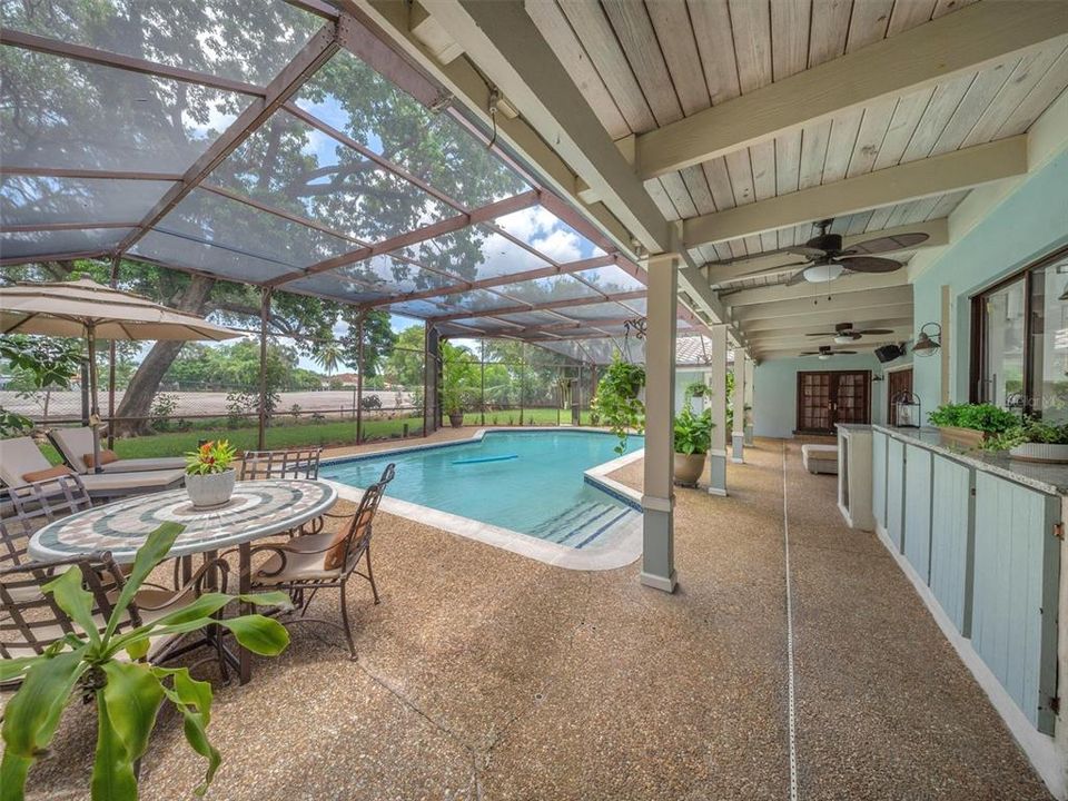 For Sale: $1,050,000 (4 beds, 3 baths, 2934 Square Feet)