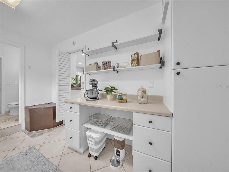 For Sale: $1,050,000 (4 beds, 3 baths, 2934 Square Feet)