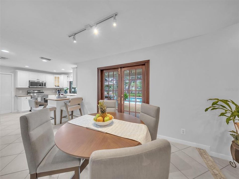 For Sale: $1,050,000 (4 beds, 3 baths, 2934 Square Feet)