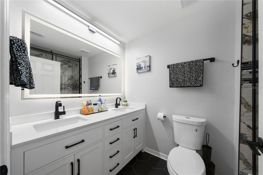For Sale: $255,000 (2 beds, 2 baths, 1181 Square Feet)