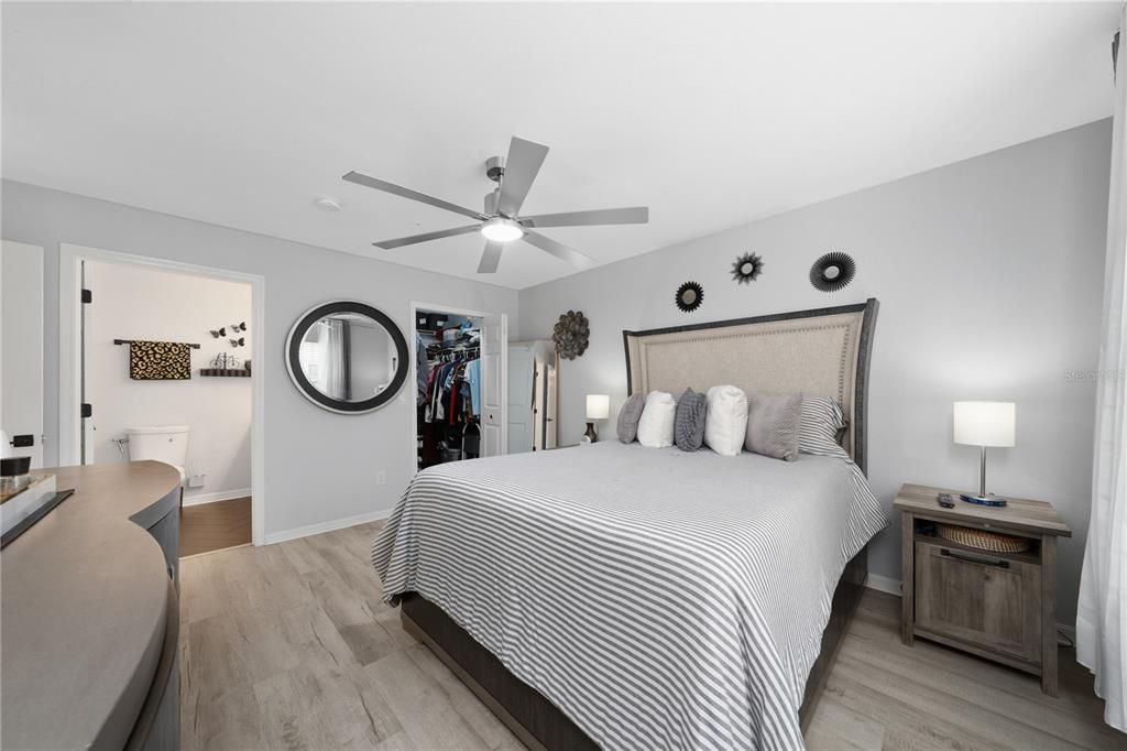 For Sale: $255,000 (2 beds, 2 baths, 1181 Square Feet)