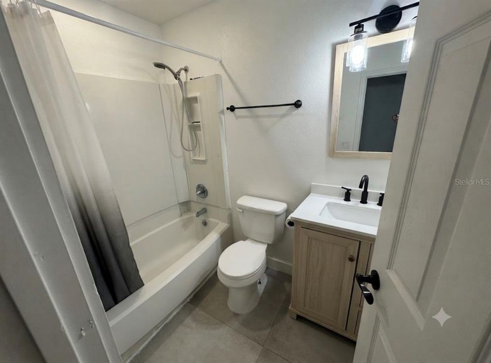 For Rent: $1,300 (2 beds, 2 baths, 3417 Square Feet)