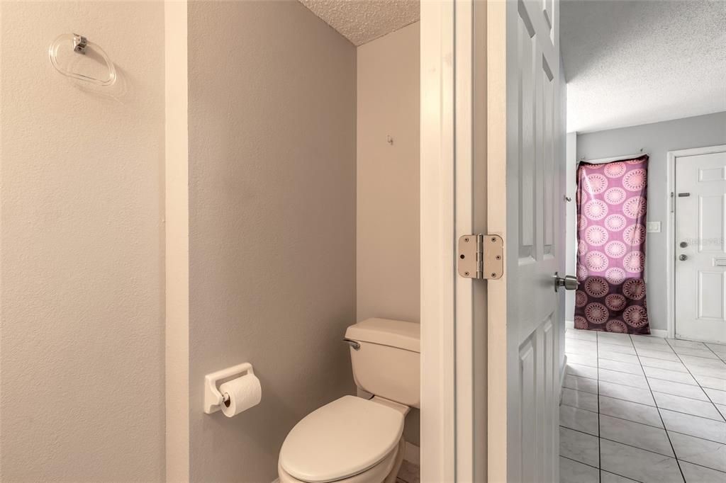 For Sale: $185,000 (3 beds, 2 baths, 1405 Square Feet)