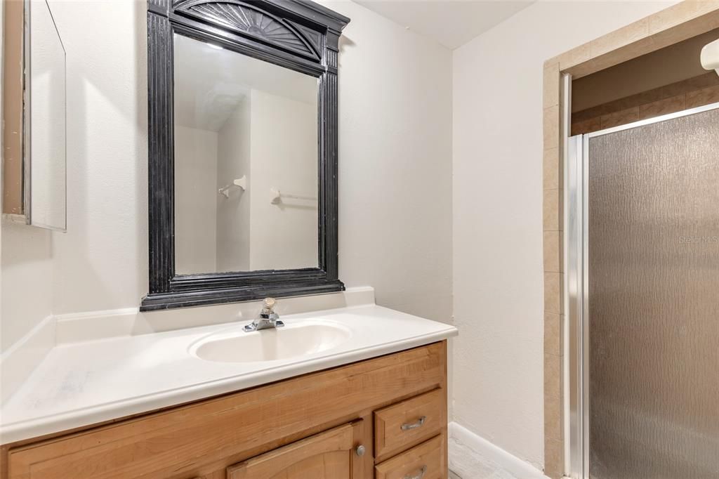 For Sale: $185,000 (3 beds, 2 baths, 1405 Square Feet)