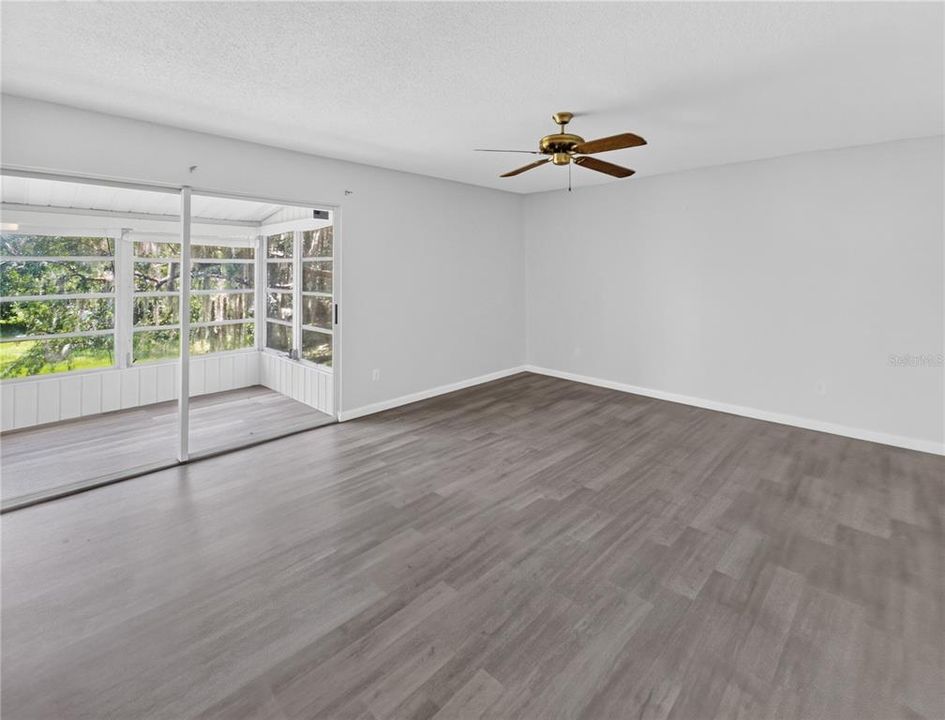 For Rent: $1,300 (2 beds, 2 baths, 1072 Square Feet)