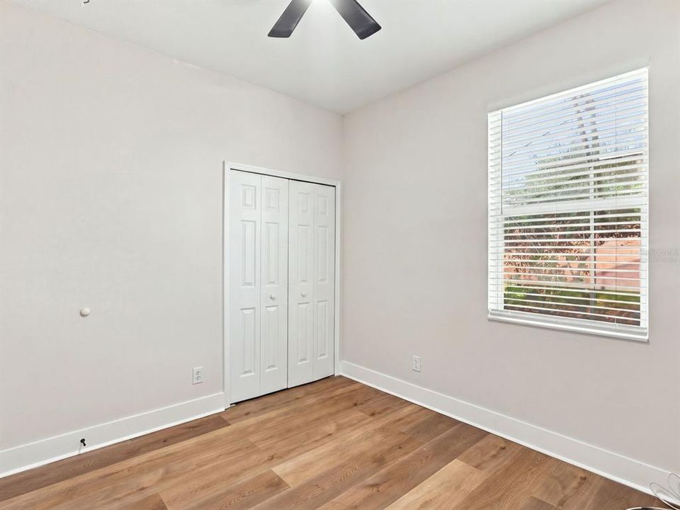 For Sale: $425,000 (4 beds, 2 baths, 1952 Square Feet)