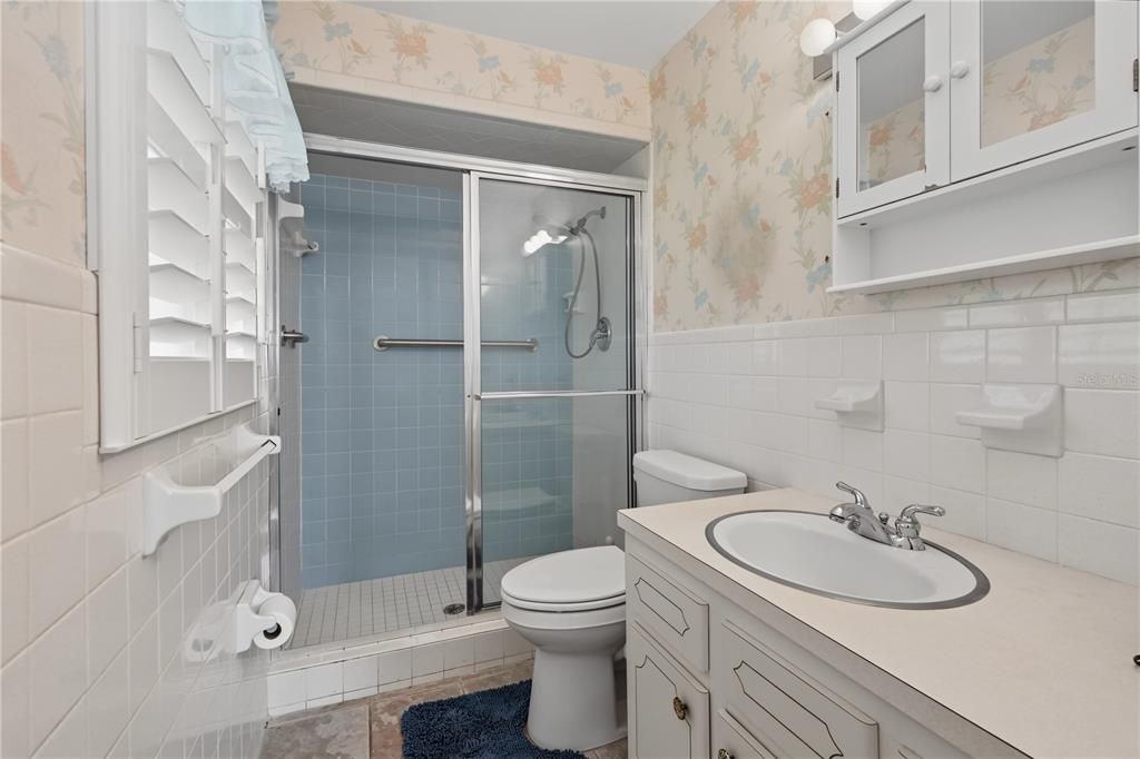 На продажу: $449,900 (4 спален, 2 ванн, 2245 Квадратных фут)
